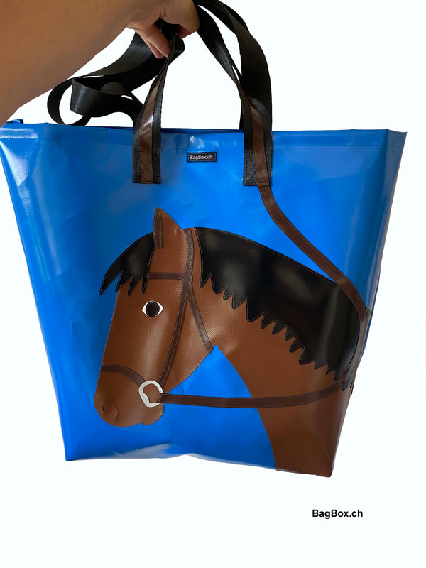 Für Pferdebegeisterte: die Einkaufstasche aus langlebiger Blache. Natürlich eine Eigenkreation und handmade.