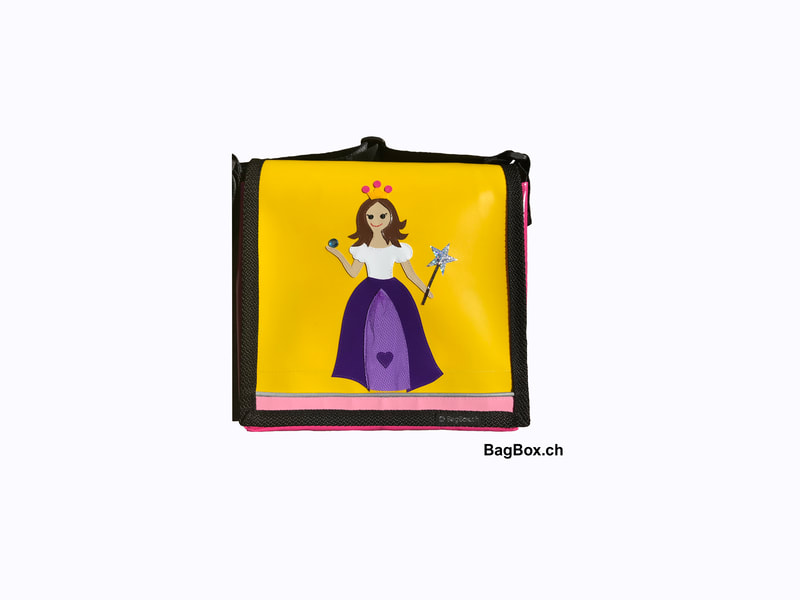 Kindergartentasche Prinzessin. Handmade aus Blache. Mit Glitzerfolie und einem  Stein.