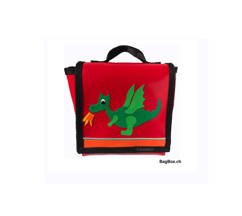 Velotäschli Drache aus roter Blache genäht. Geeignet für fast alle Ausflüge.